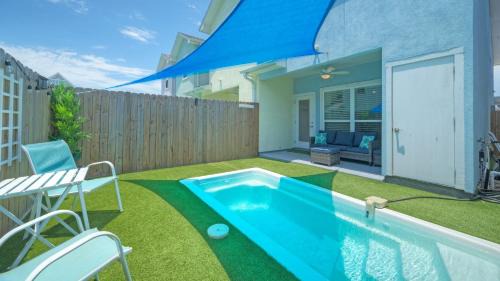 Peaceful Paradise Private Pool Balcony Views 5 Mins to Whitecap Beach