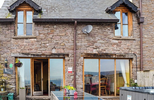 3 bedroom accommodation in Talybont-On-Usk