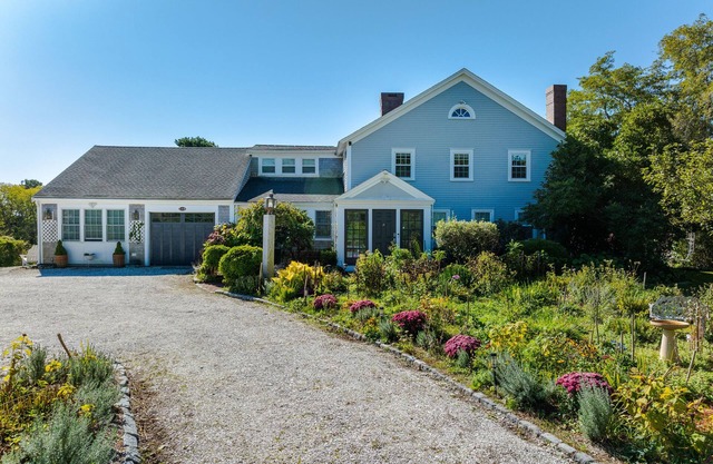 Peak Aug Weeks still avail! Sat-Sat. Brewster Farmhouse Retreat on Seymour Pond