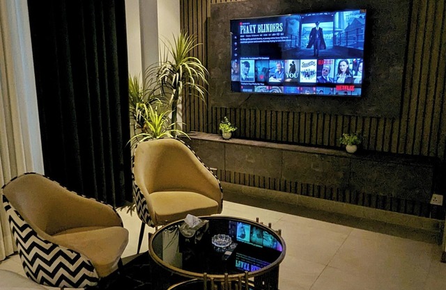 Penta Square - Luxury Studio Suite