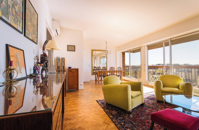 Penthouse 2 Bedrooms Skyline View a/c
