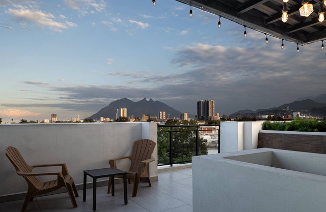 New modern PH with great view & location