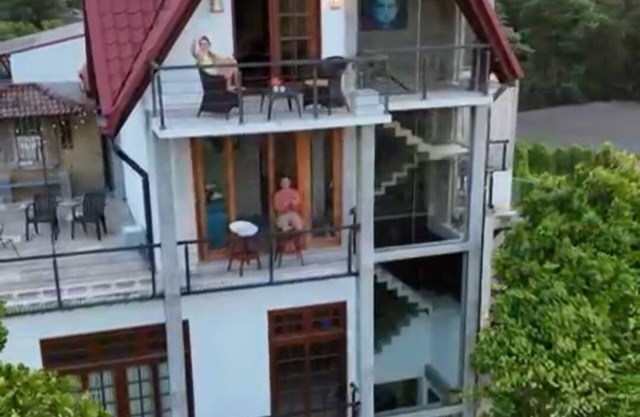 Penthouse Suite at Charming Property with Wi-Fi/AC Just out skirts' of Colombo