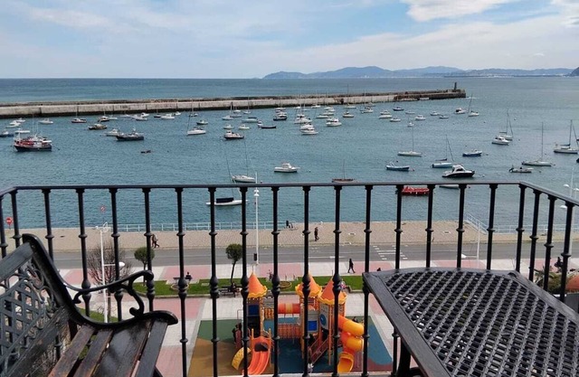 Ático con vistas al mar en pleno centro