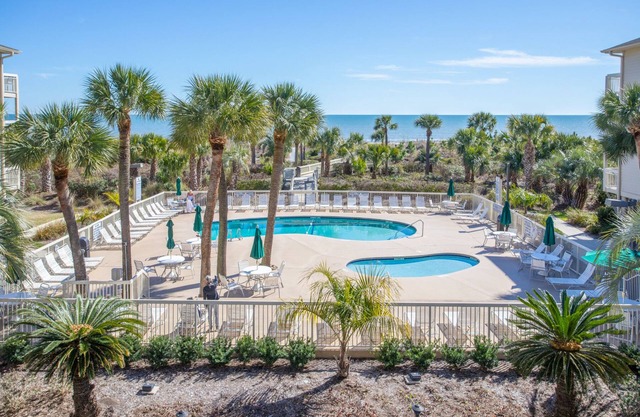Perfecta playa y vista a la piscina, diversión, interior actualizado, piscina climatizada - Breakers 226