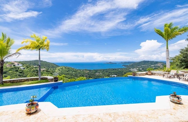 Perfect Family Vacation with Amazing views of Playa Hermosa