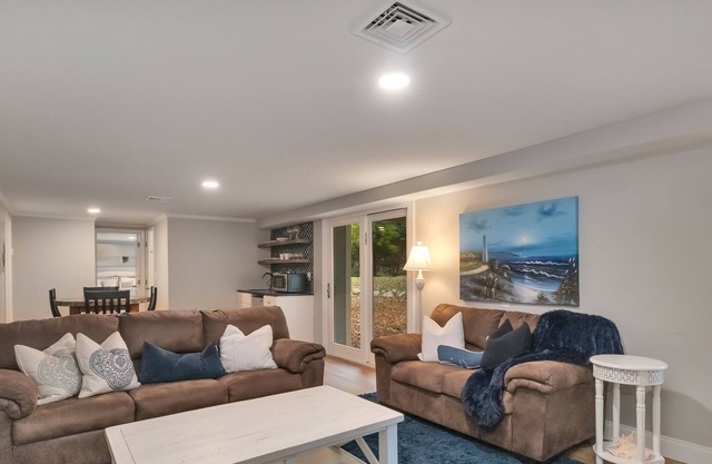 Perfect Getaway for a Couple or a Family with 1-2 Small Kids