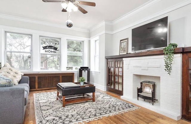 Perfect Private Chicago Getaway Near Logan Square!