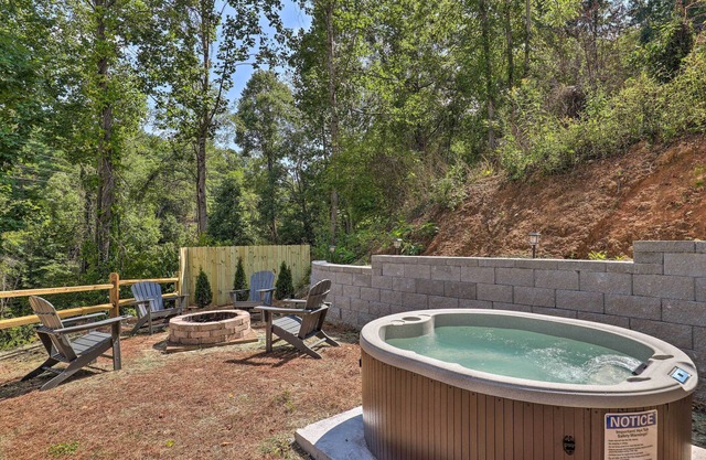 Pet-Friendly Asheville Retreat w/ Hot Tub