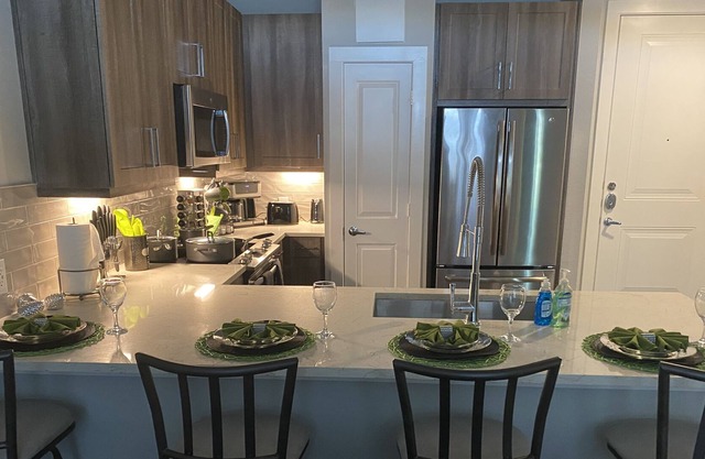 *Pet Friendly* Cozy 1 Bedroom W/Pool Suite