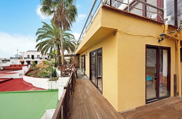 Apartamento Bali con vistas a la montaña, al mar, Wi-Fi y terraza