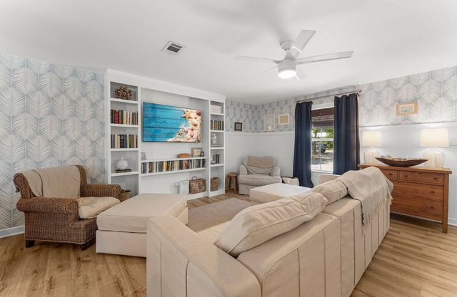 🌊Pet Friendly-Private Pool-4 Bikes-Short Walk to the Beach-Cottage Haven🌊