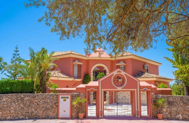 Villa "Vituco 34" con piscina y Wi-Fi, admite mascotas