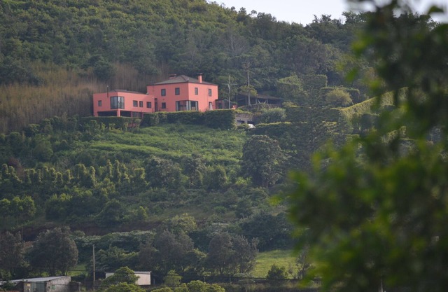 Pico Cavaco - una casa en las vistas de las laderas y las impresionantes