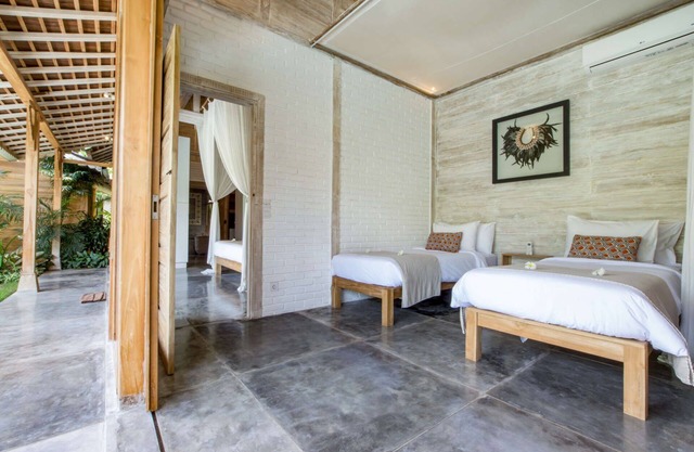 Luxury 4 Bedroom Villa with Private Pool, Bali Villa 2007