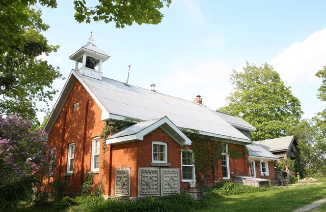 Pintoresco School House Retreat