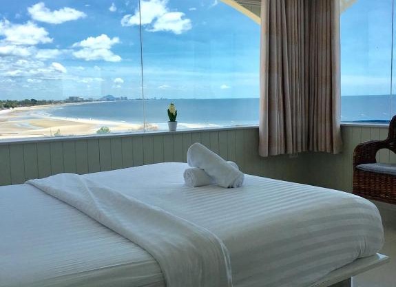 PierView Rooms
