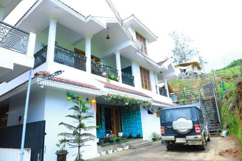 Pine Hood Villa
