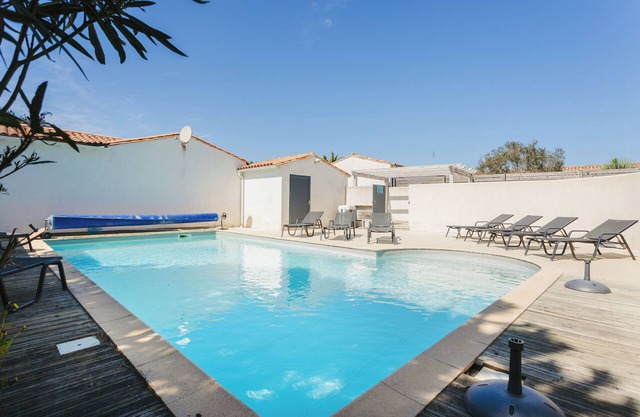 Pingette 4: Casa Cómoda Île de Ré - Piscina, Terraza Sur & Equipamiento Moderno
