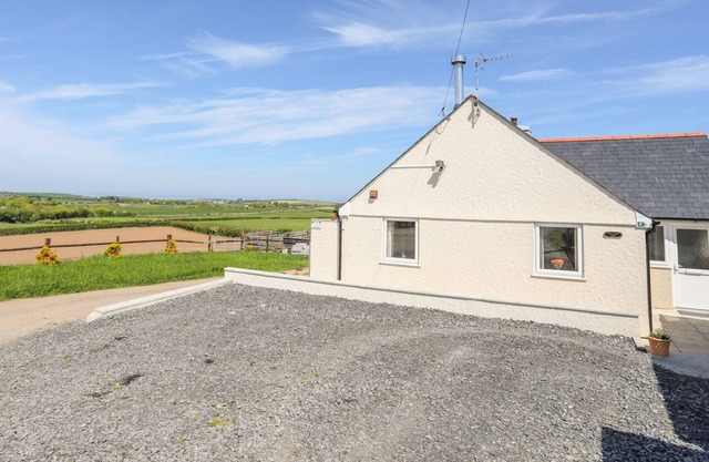 PLAS Y BRAIN UCHAF, admite mascotas en Cemaes Bay, Ref 1011990