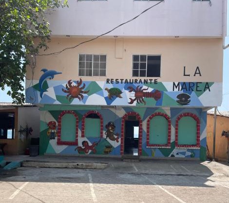 Playa El Obispo E La Marea building La Libertad
