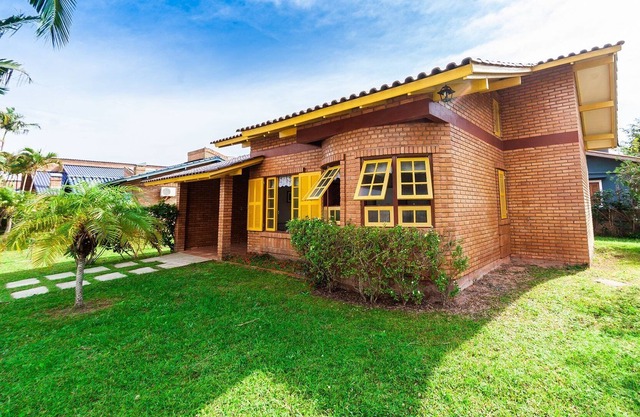 Playground and pool condominium - House 2 bedrooms and 1 suite