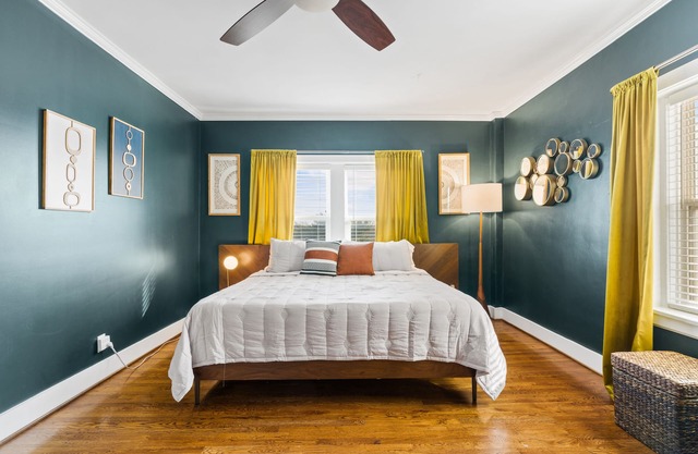 Plaza Scenic - Fab Plaza Condo + View of Nelson!