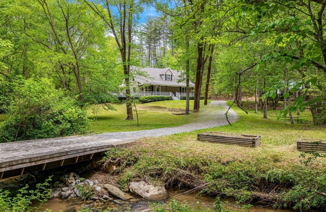 Pleasant Grove Hideaway | Private Creekside Retreat w/ Hot Tub & Trails