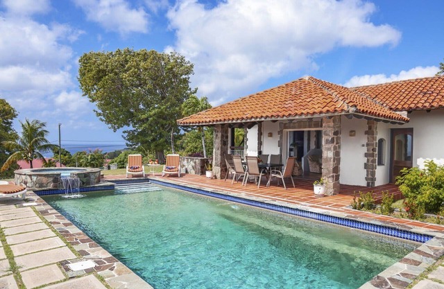 Calypso Court - Ideal para parejas y familias, hermosa piscina y playa
