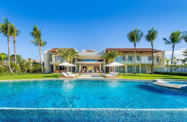 La Menina in Casa de Campo by Personal Villas - Oceanfront Elegance Redefined