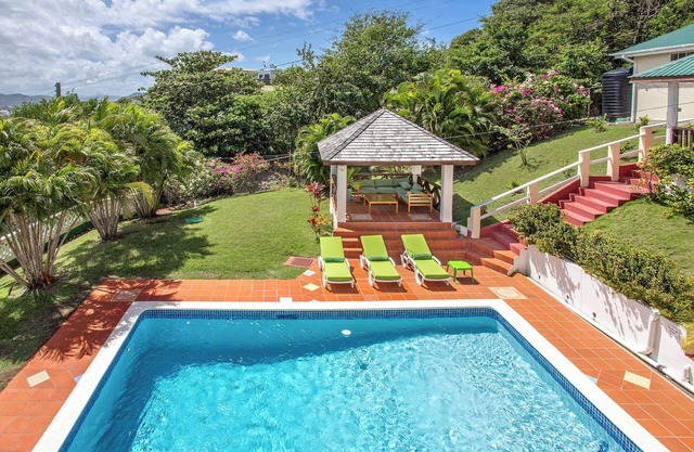 Decaj 2BR in Cap Estate by Personal Villas - Ideal for Romantic Escapades