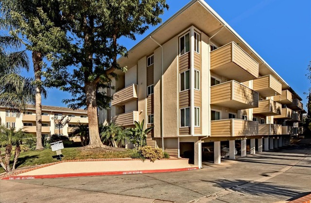 Felpa, Amueblado 2 BR Silicon Valley Corporate Suite