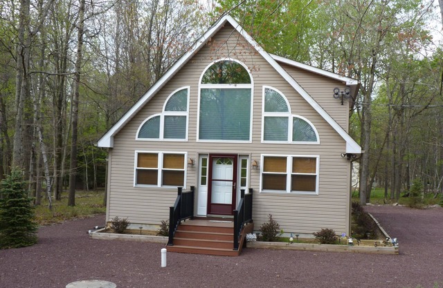 CHALET POCONO DUERME 10 CERCA DE BIG BOULDER-POCONO RACEWAY Y TODAS LAS COSAS POCONO