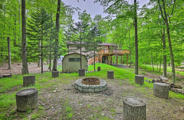 Pocono Lake Chalet w/ Deck, Fire Pit & Sunroom!