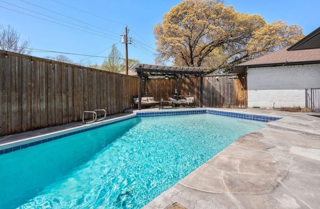 Pool | BBQ | Games | Gym | Patio | Workspace