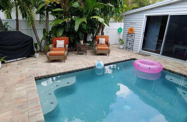PISCINA, PRIVACIDAD Y PLAYA A PASOS