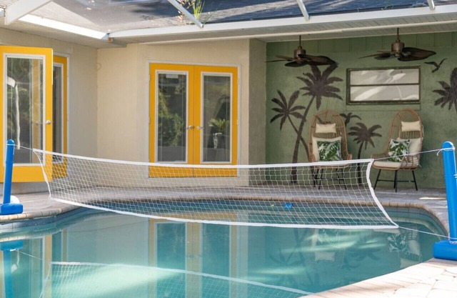 Pool + Sleeps 8 + 30mil Legoland