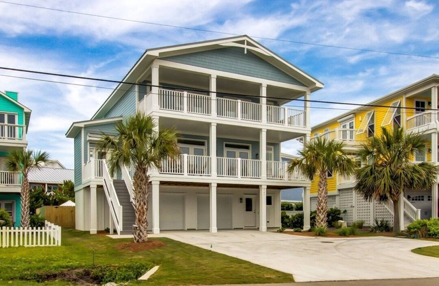 Popeye's - 6br/5.5 bath - Pool