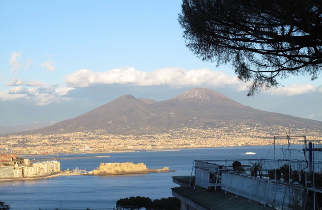 POSILLIPO "entrada independiente" FS "apartamento estudio con terraza, ku, baño, 3 camas +1