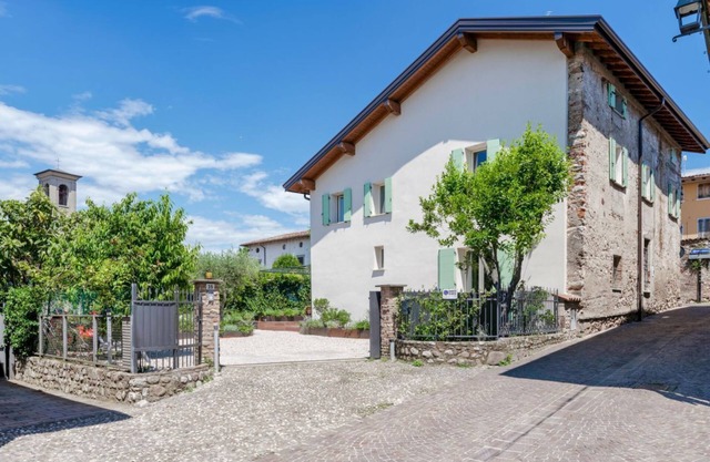 Pratello stylish - Holiday Home