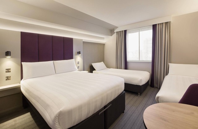 Premier Inn Cardiff West