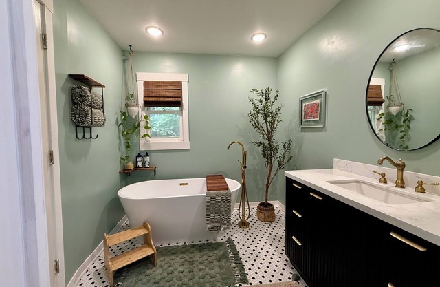 Premium Luxury furnished, 30 day min, avail. Feb 15