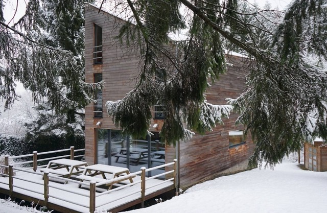 Pretty Chalet in Durbuy with Kids Play Area