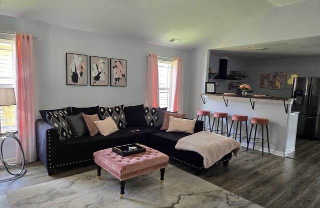 Pretty in Pink- Port wentworth