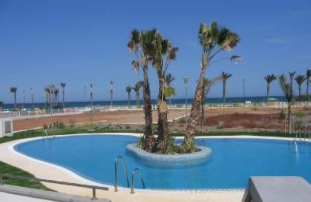 PRIMERA LINEA DE PLAYA CON WIFI