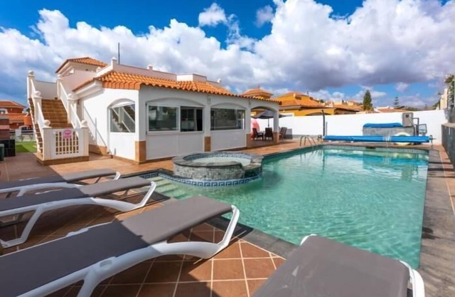 Primera Luxury House