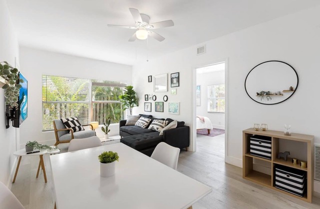 Private 2 Bedroom Apartment Near Beach