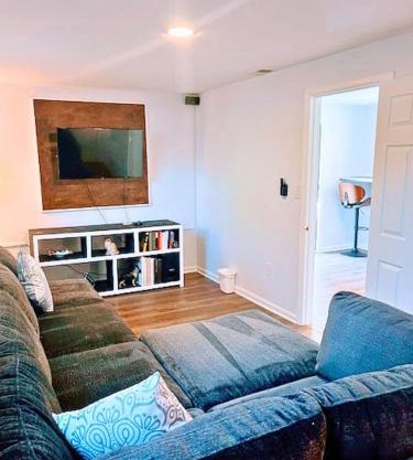 Private Basement APT Near DC Pet Friendly WiFi King Bed Kitchen and More
