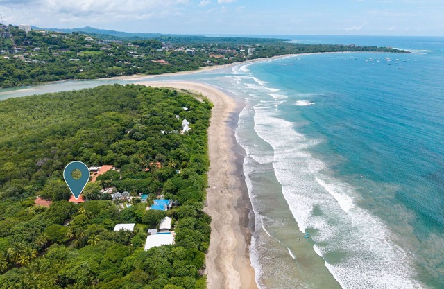 Private Beach Villa in Playa Grande Costa Rica Pool, Free WiFi and parking, AC