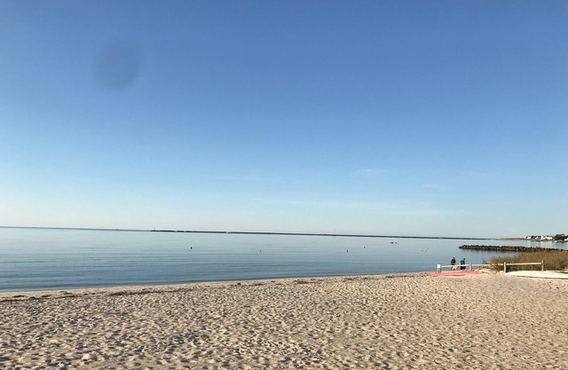 Playa privada en Nantucket Sound - a pie de playa, ciudad, puerto